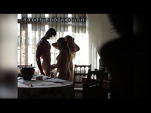 ❤️ Sex-Freunde laden einen riesigen Mann und einen Dreier mit ihm ein ❤ Porno bei de.3dhentaix.ru ❌