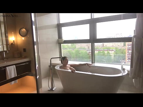 ❤️ Riesiges Babe wichst leidenschaftlich ihre Muschi im Badezimmer ❤ Porno bei de.3dhentaix.ru ❌